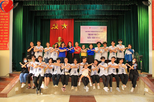 Hành trình tình nguyện “Trao nhận yêu thương” 2022 của Đoàn trường THPT Chuyên Nguyễn Trãi và Câu lạc bộ Tình nguyện NVG